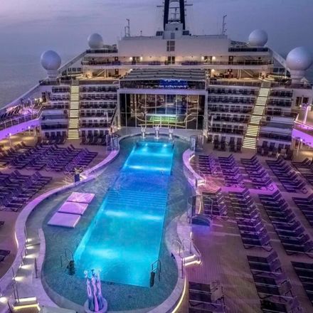 سفينة كروز MSC من أعلى